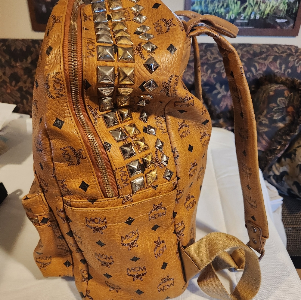 Mcm backpack - Picture 4 of 16